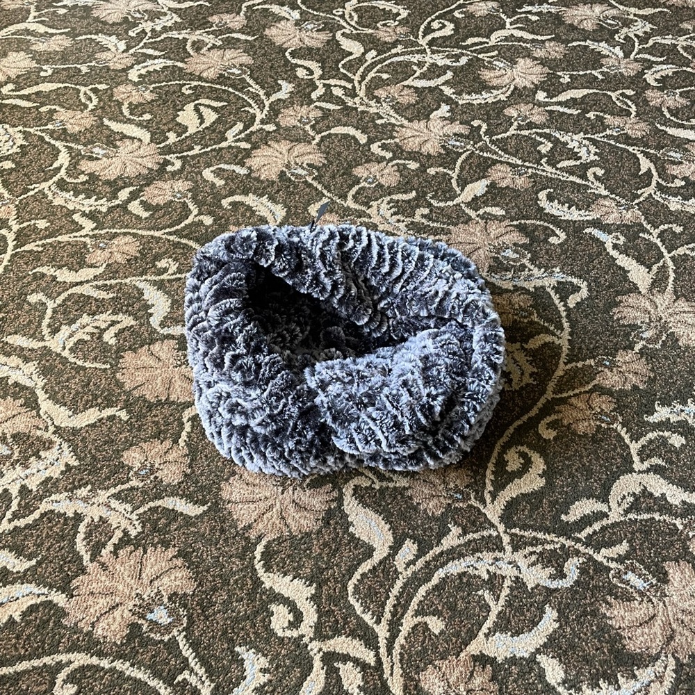 Infinity scarf